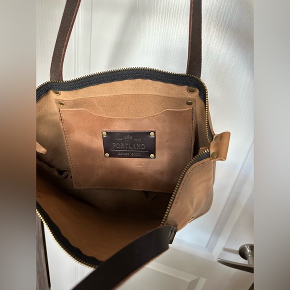 EUC Portland Leather Goods Medium Zip Tote in Rare DC Cappuccino - Picture 4 of 4